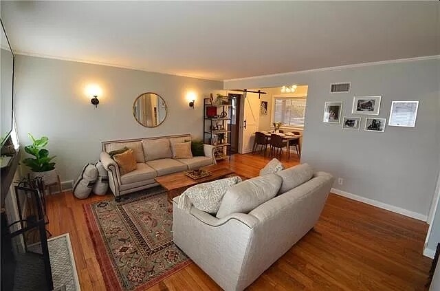 Foto del edificio - 2804 W 75th St