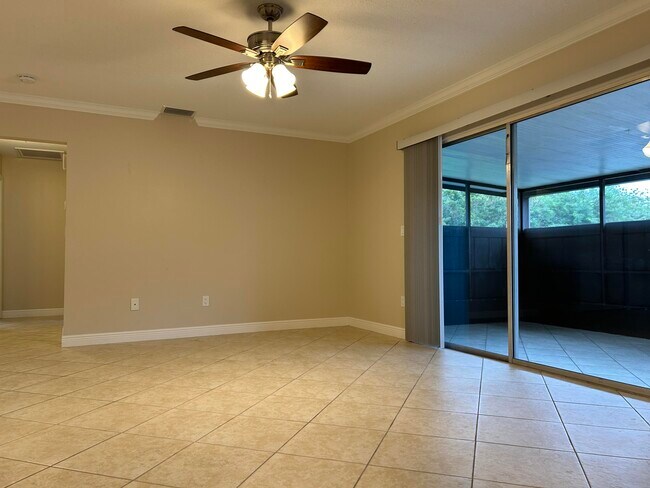 Foto del edificio - 4077 NW Cinnamon Tree Cir
