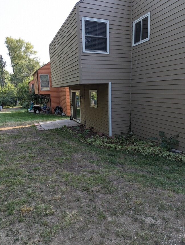 Building Photo - 3420 S 39th St