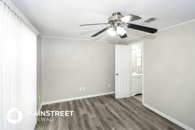 Building Photo - 8447 Thims Ave