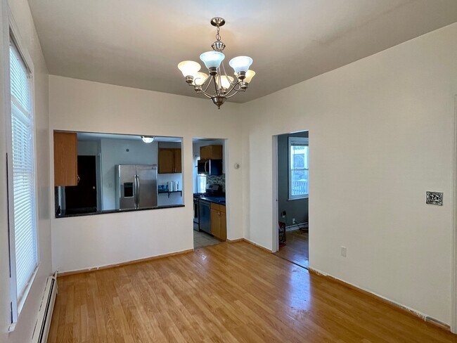 Foto del edificio - 741 Somerville Ave