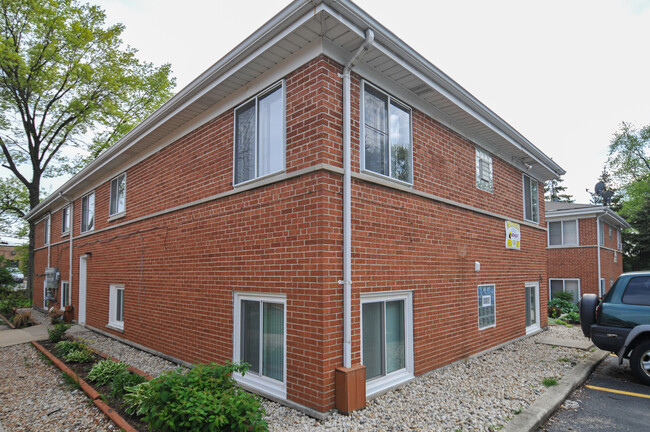 Building Photo - 34 N Main St