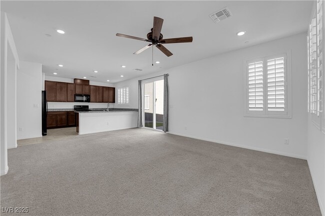 Building Photo - 2467 Bellinzona Pl