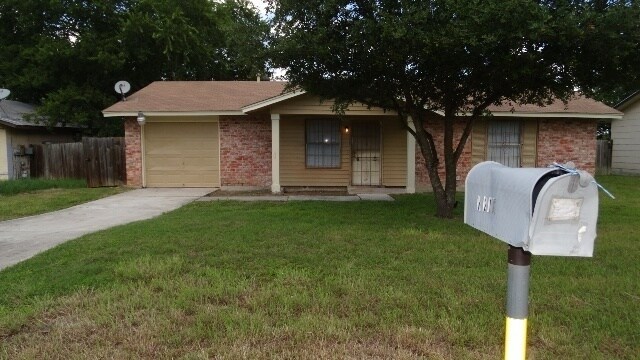 Primary Photo - 7215 Glen Heights
