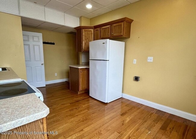 Foto del edificio - 512 S Main St