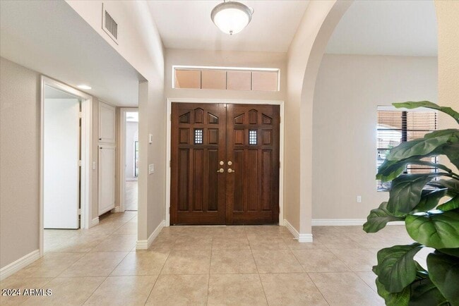 Building Photo - 12318 W Fieldstone Dr