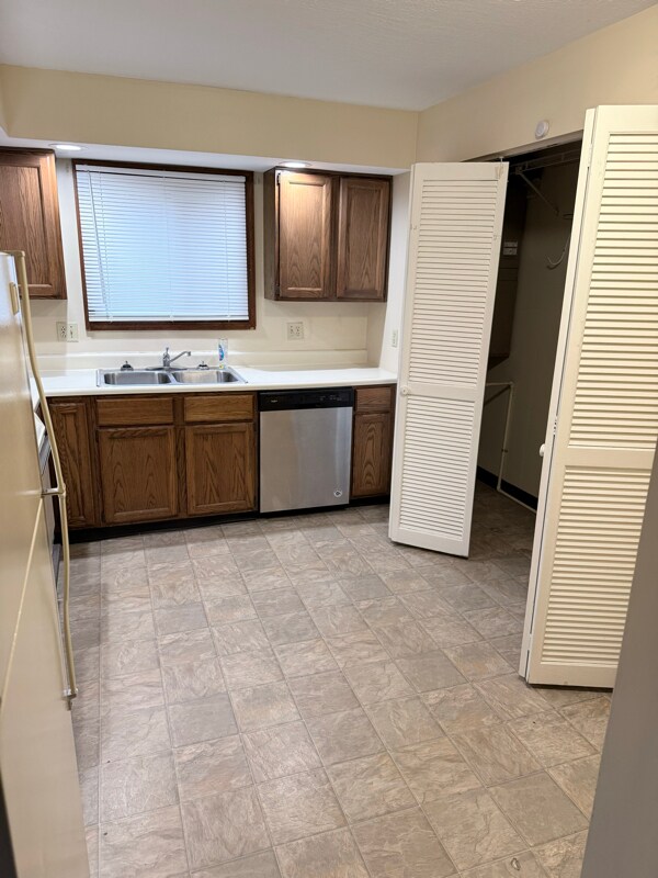 Foto del edificio - 4839 Rapid Run Rd