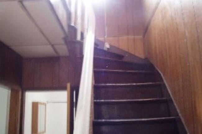 Building Photo - 2 Story House off Fort Avenue