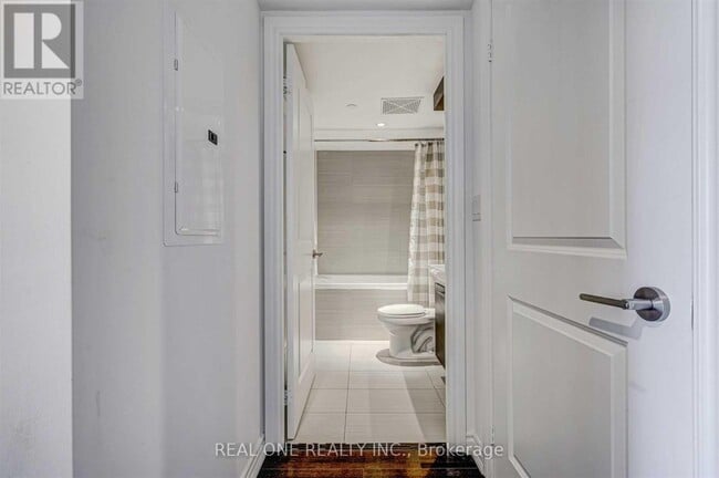 Photo du bâtiment - 386 Yonge St