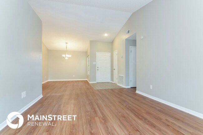 Foto del edificio - 13210 Silvercreek Dr