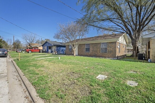 Photo - 1907 Orman St House