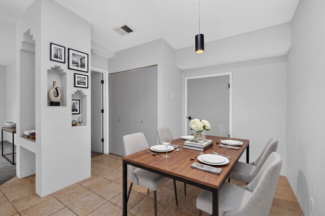 Foto del edificio - Cloverleaf Apartments