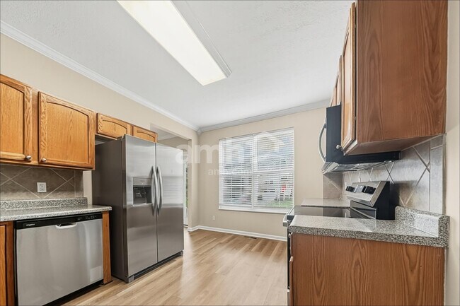 Foto del edificio - 1832 Silver Cloud Ln