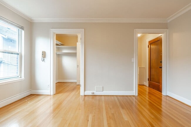 Interior Photo - Lakeside Apartments