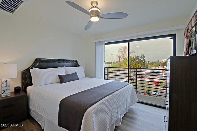 Foto del edificio - 475 N 9th St