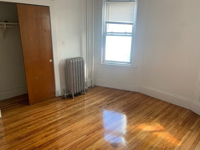 Foto del edificio - 185 Washington Ave