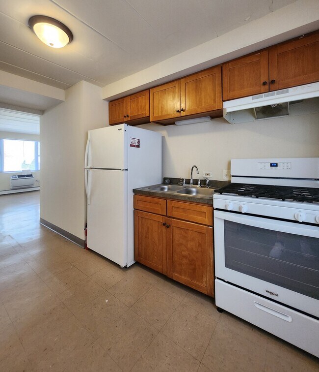 Foto del edificio - 5741 W 35th St