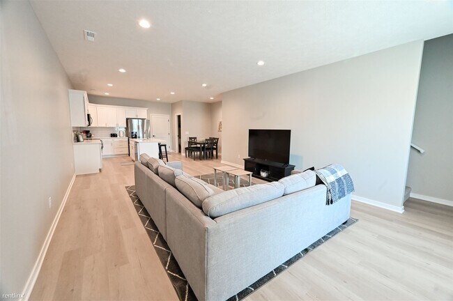 Building Photo - 4 br, 2.5 bath Townhome - 1538 North 14th ...