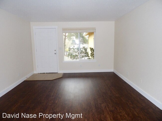 Foto del edificio - 29555-29561 SW Serenity Way