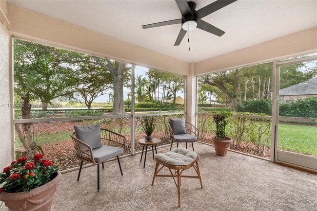 Building Photo - 2020 SE 5th Pl