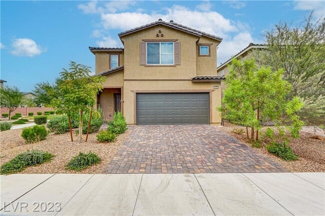 Building Photo - LOCATION, LOCATION-- MINUTES FROM NELLIS A...