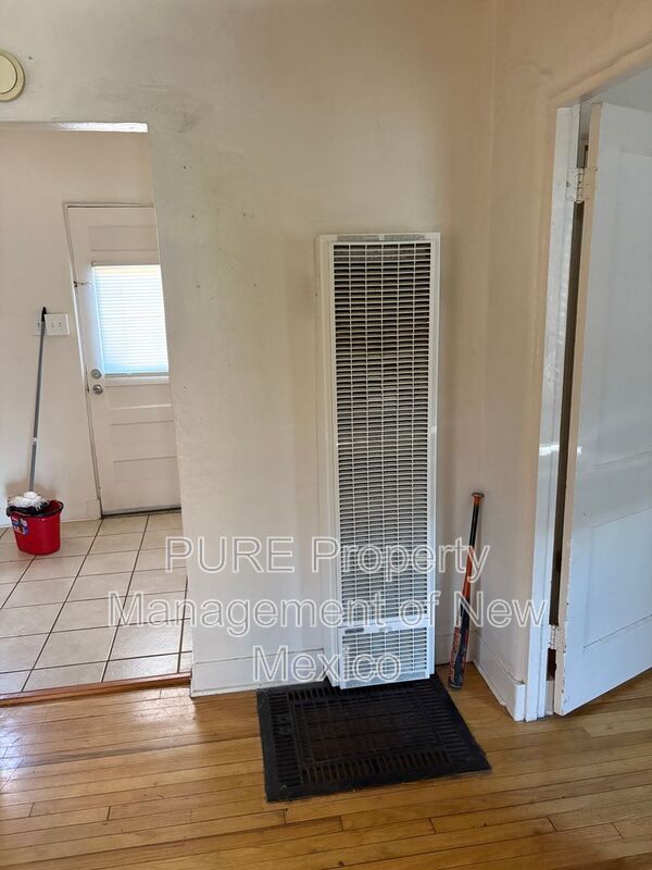 Foto del edificio - 124 Aliso Dr NE