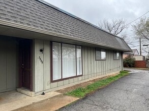 Building Photo - 3526 E 48th Pl