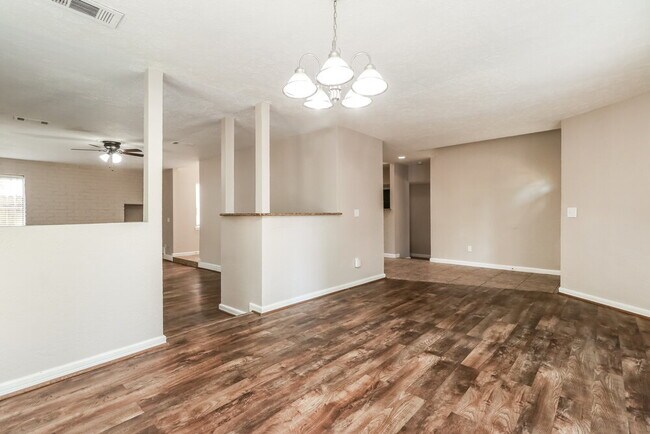 Foto del edificio - 17803 Villa Way Dr