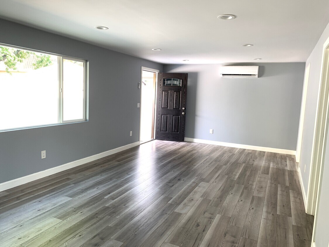 Foto principal - 13945 Sylvan St