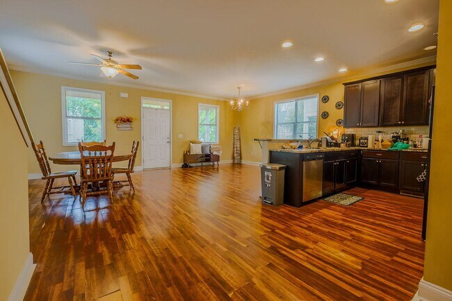 Foto del edificio - 118 Dan's Way