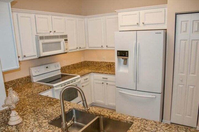 Building Photo - 116 Lighthouse Cir