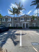Building Photo - 5932 Manchester Way