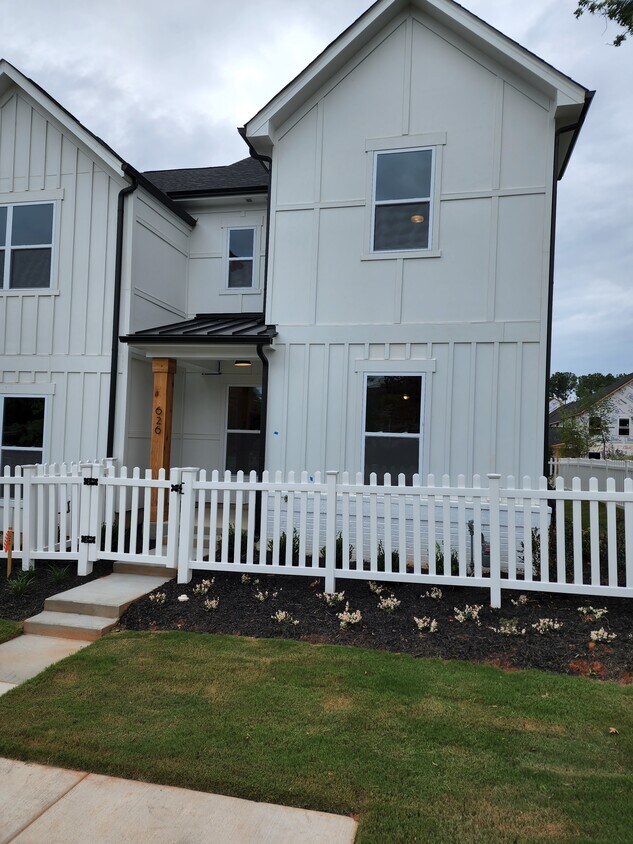 630 Herlong Ave, Rock Hill, SC 29732 Townhome Rentals in Rock Hill SC