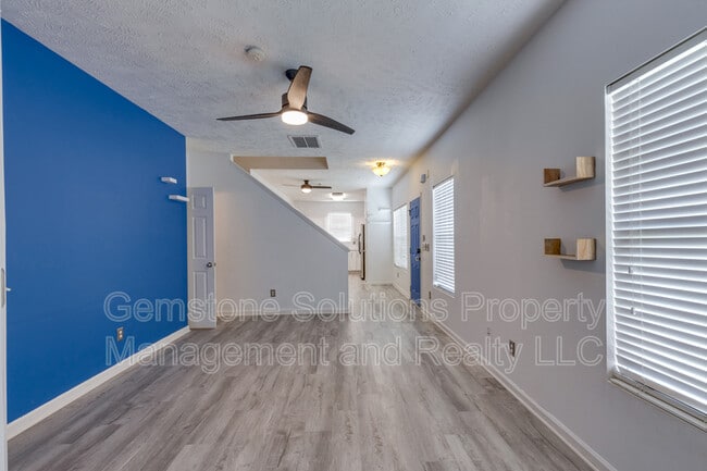 Building Photo - 8734 Ambonnay Dr