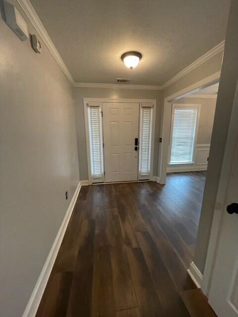 Building Photo - 462 Lory Ln