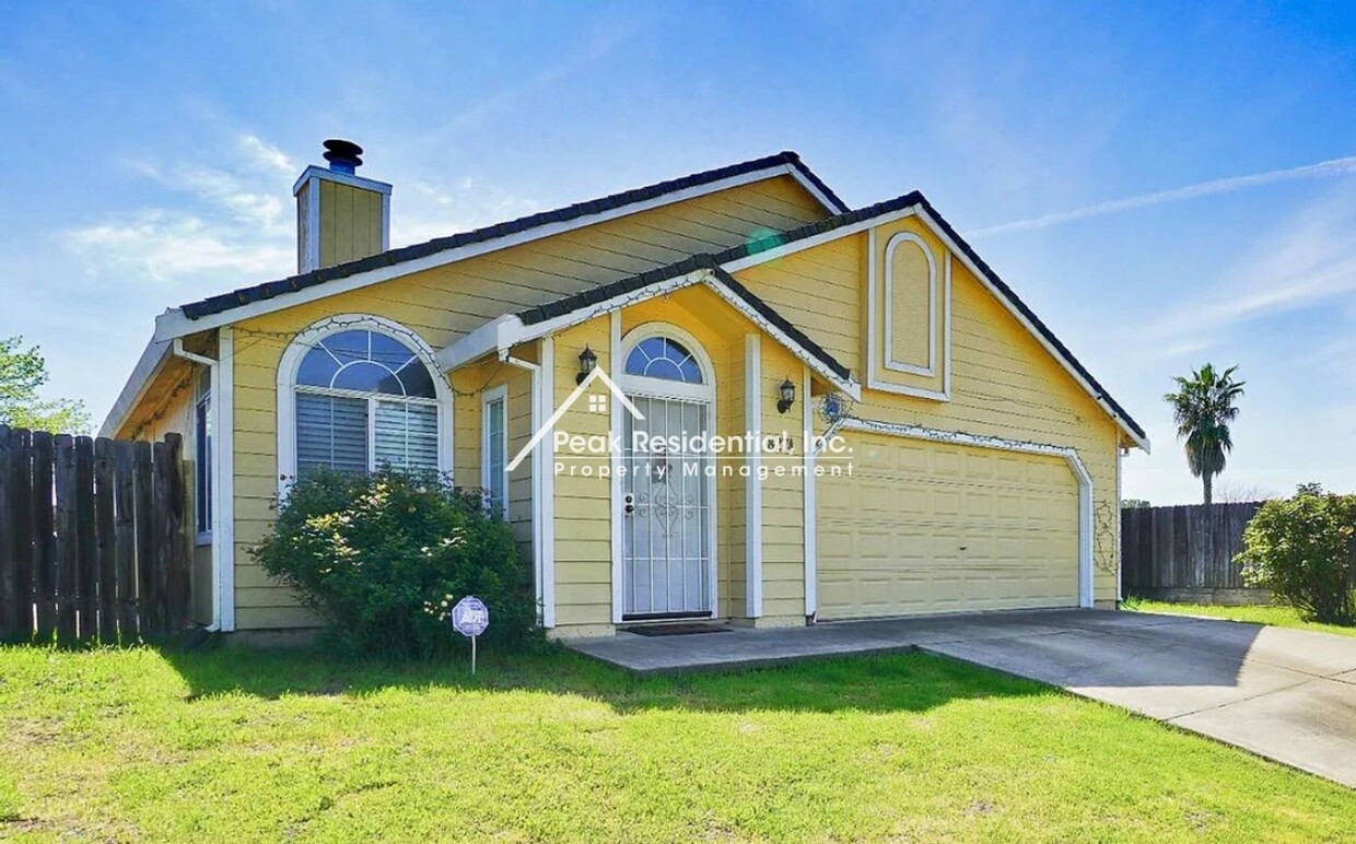 Foto principal - Wonderful 3bd/2ba Sacramento Home!