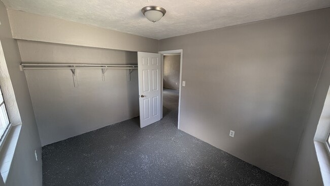 Foto del edificio - 2/1 home in sarasota, great location, and pet-friendly!
