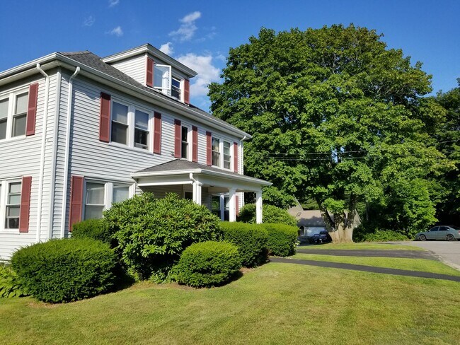Foto del edificio - 22 Bailey Ave