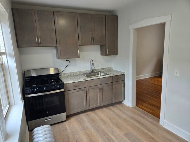 Foto del edificio - 4831 N Springfield Ave