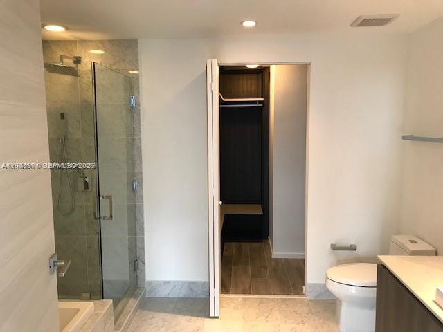 Building Photo - 801 S Miami Ave