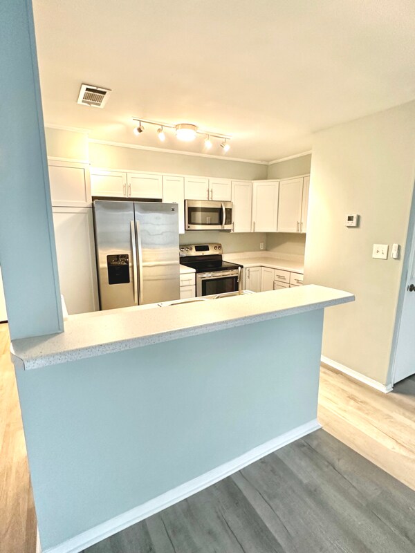 Foto principal - 601 E Burgess Rd