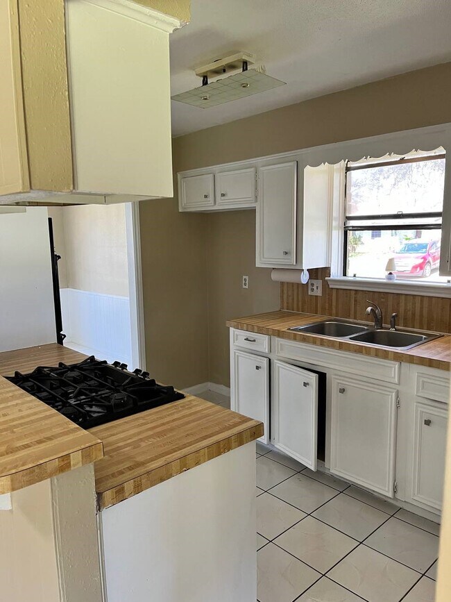 Foto del edificio - 9234 Long Barrel Ln