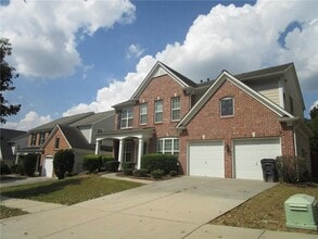 Building Photo - 2272 Young America Dr NE