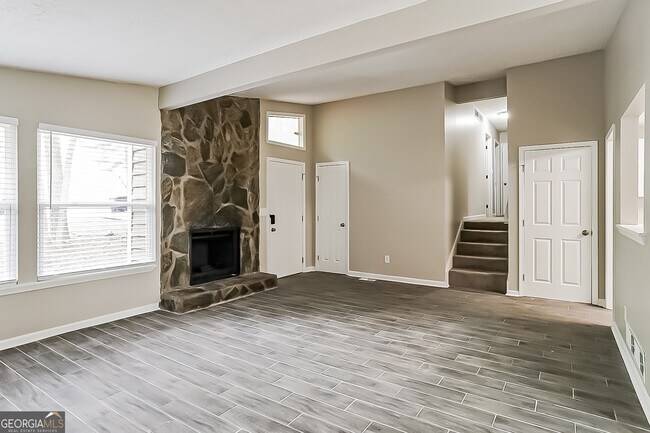 Foto del edificio - 3740 Jr Ln