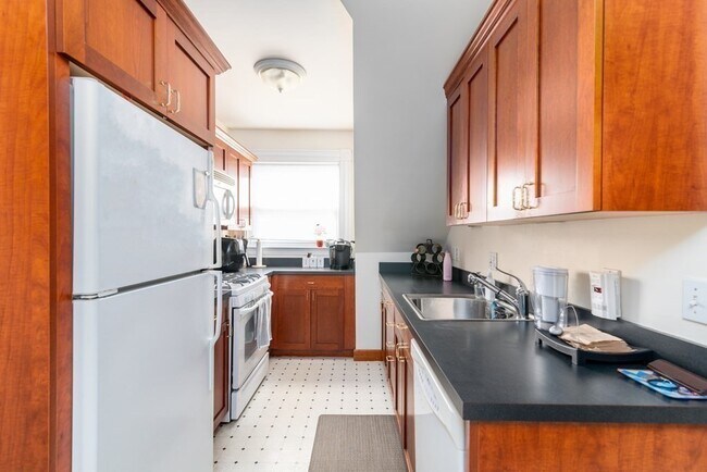 Foto del edificio - 173 Davis Ave