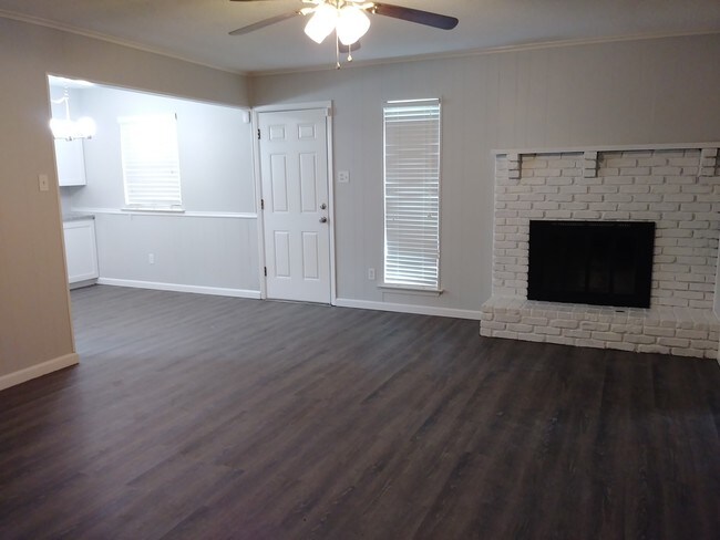 Sala de estar - 11356 Drummond Dr