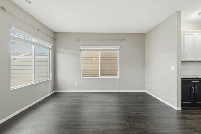 Building Photo - 5649 Saint Patrick View