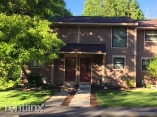 Primary Photo - 3160 Laurel Ridge Cir