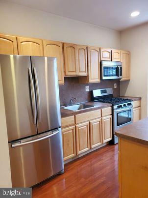 Foto del edificio - 1736 Catharine St