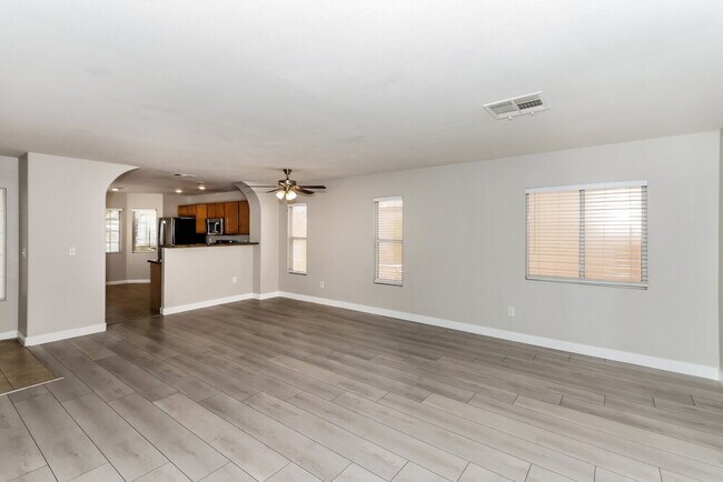 Building Photo - 5353 Greta Garbo St